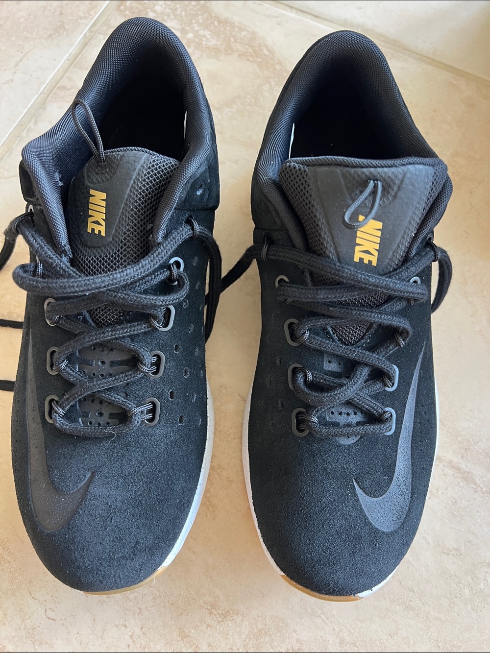 Nike lunar hyperrev low EXT mens Black Sneakers with Gold Logo Accents